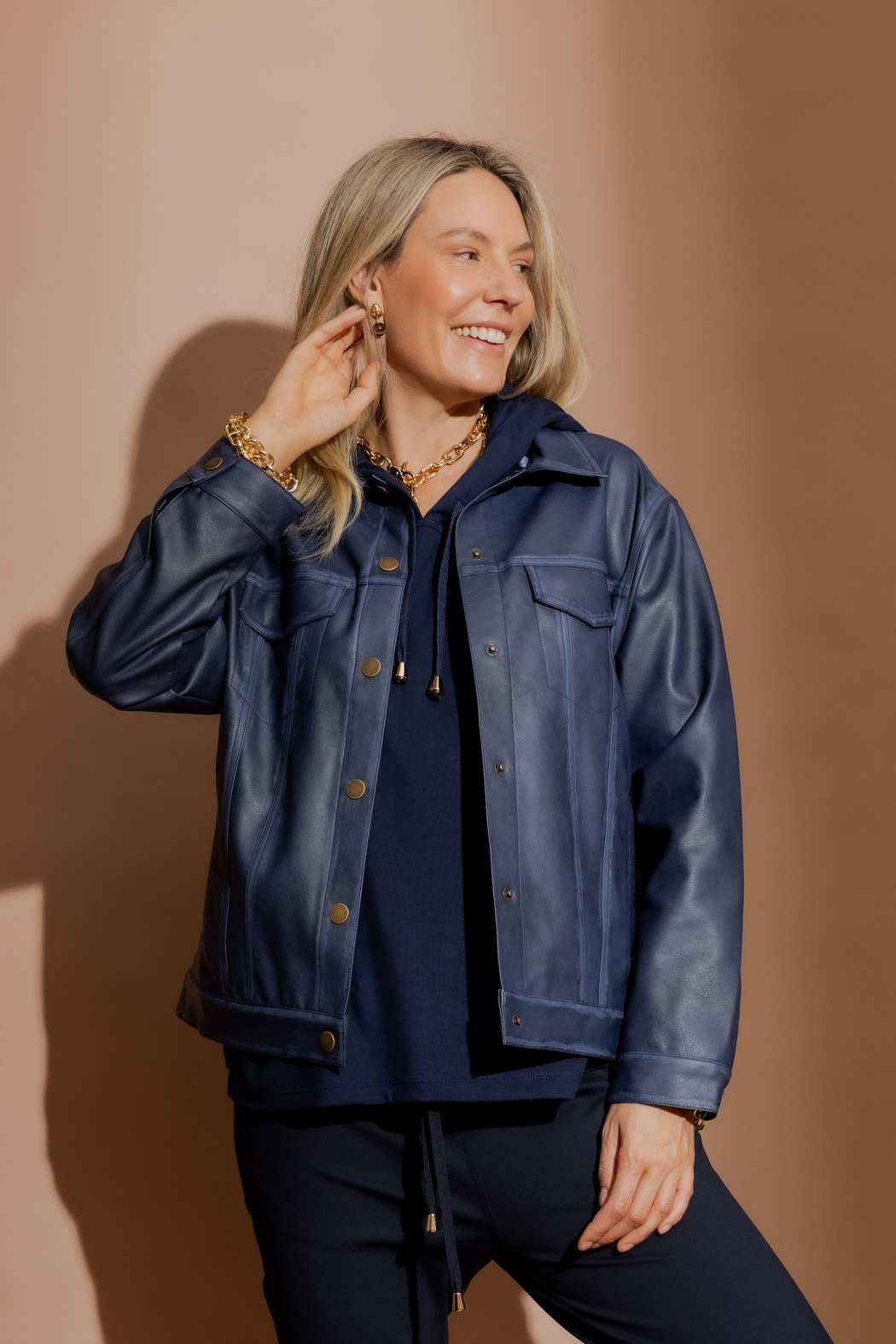 Glassons Store -Glassons Store April 10 936 06236